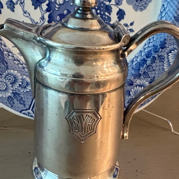 Reed & Barton Antique Silver Hot Water Pot - Picture 2 of 3